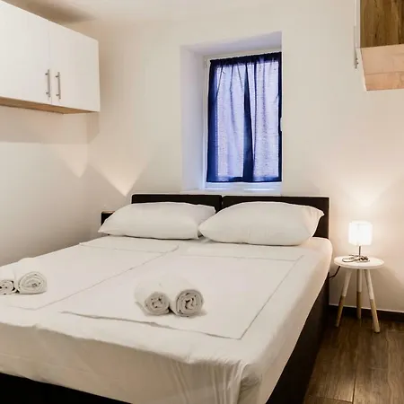 Ivana Apartment *